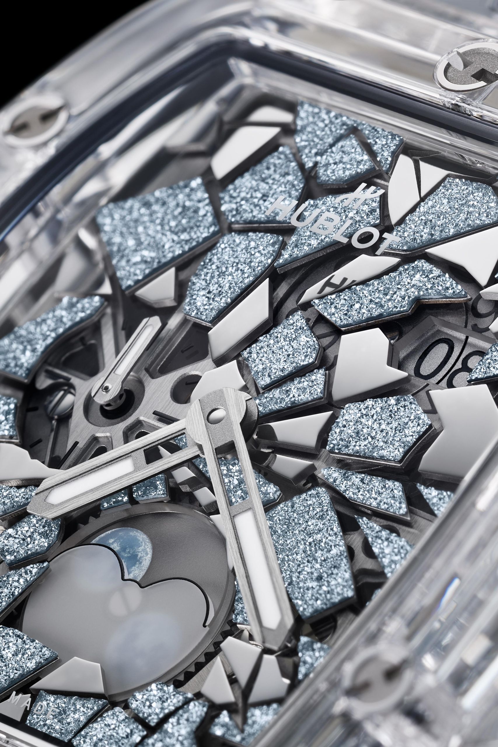 Osmium_institut_Slovenija_Hublot_Ura_Spirit-Of-Big-Bang-Moonphase-Impact-Sapphire-42-mm-Close-Up_1 Osmium institut Slovenija Hublot Ura Spirit Of Big Bang Moonphase Impact Sapphire 42 mm Close Up 1 scaled